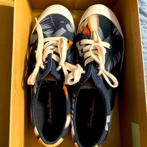 Tommy Bahama Sneakers